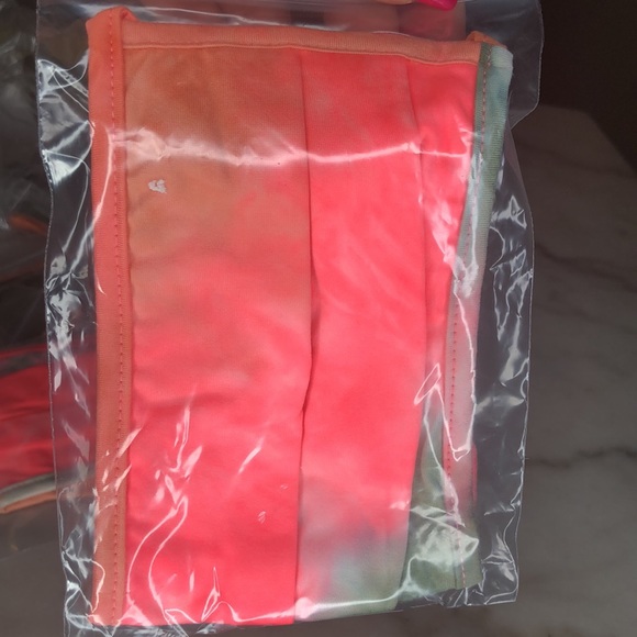 2 for 20! Tie Dye print face mask - Picture 4 of 8